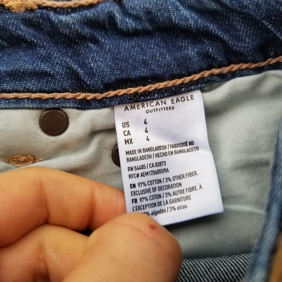 American Eagle Denim Distressed Tomgirl Shorts 4 - Picture 6 of 14